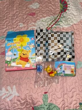 MINISO x Disney Winnie the Pooh Dreamy Day Yellow Figure Toy